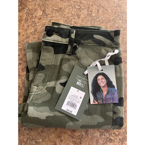 Nili Lotan Camo Print Jeans Camouflage Women's 0 NWT - Picture 3 of 5